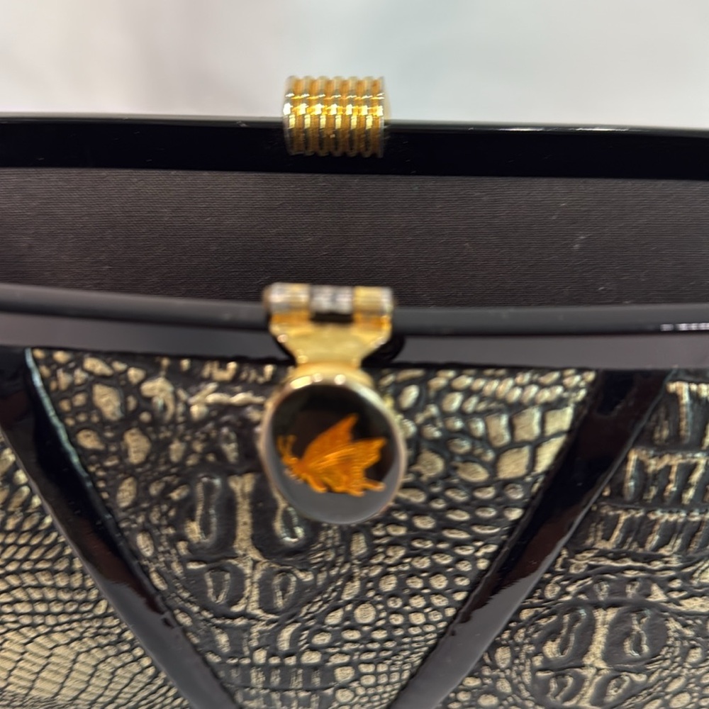 Vintage Elegant Snakeskin and Black Patent Leather Clutch - Picture 8 of 12